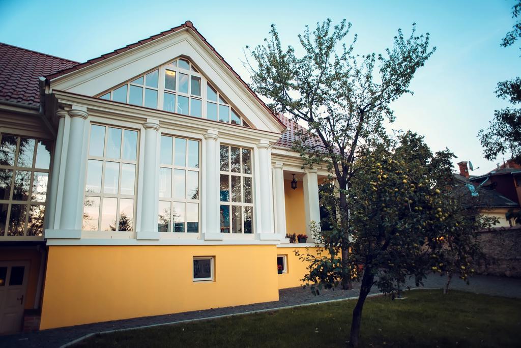 Boutique Hotel Villa P ウージュホロド エクステリア 写真