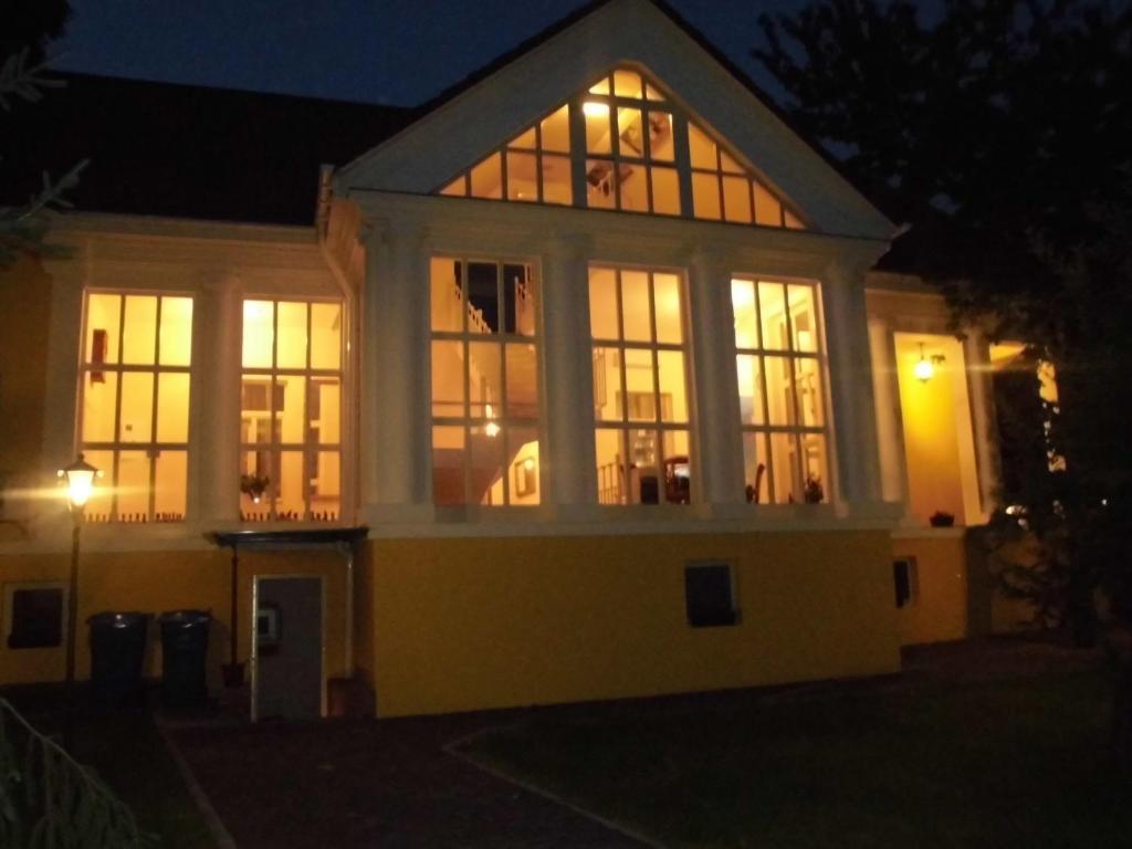 Boutique Hotel Villa P ウージュホロド エクステリア 写真